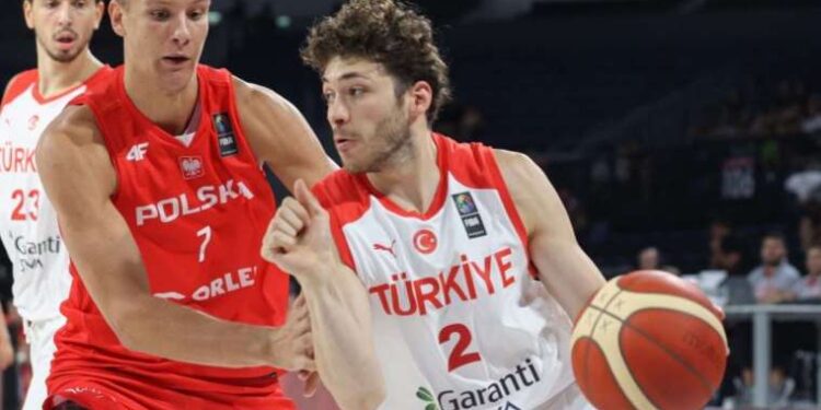 12 Dev Adam Polonya'ya geçit vermedi