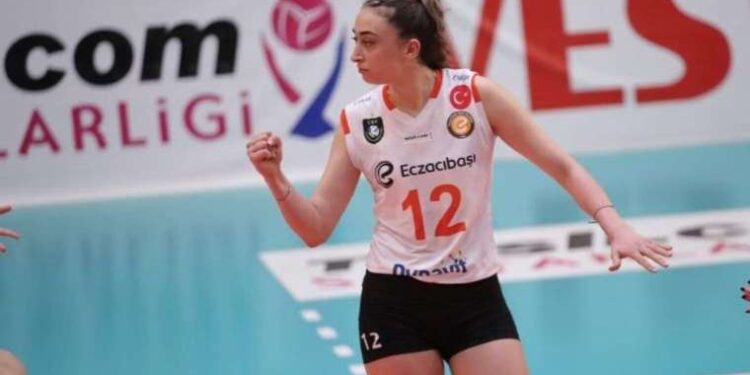 Elif Şahin kim, kaç yaşında, hangi takımlarda oynadı? Elif Şahin ve Saliha Şahin ikiz mi?