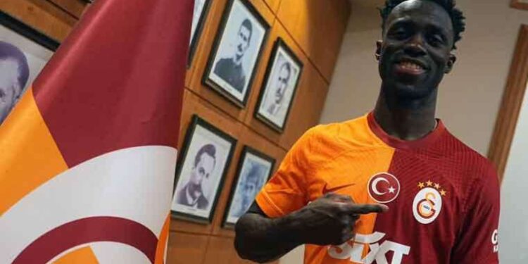 Davidson Sanchez: Elimizden gelen her şeyi vererek Şampiyonlar Ligi'nde gidebileceğimiz yere kadar gideceğiz