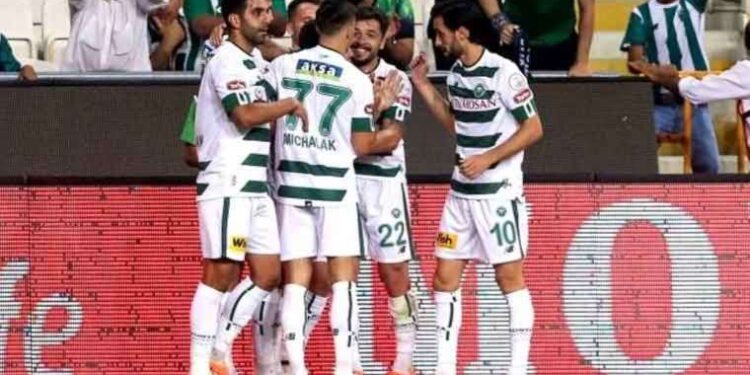 Konyaspor evinde rahat kazandı! Tümosan Konyaspor 2-0 Gaziantep FK
