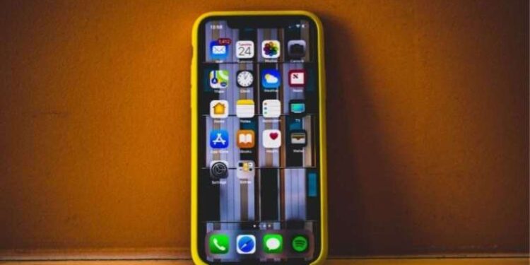 Yeni nesil Apple Watch’un tasarımı tamamen değişecek mi?