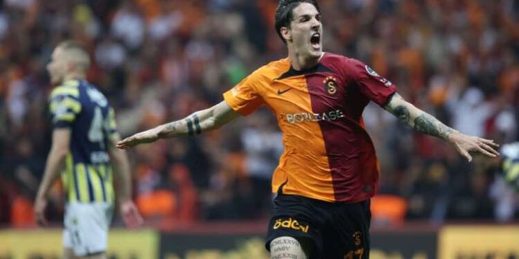 Galatasaray taraftarı, Zaniolo'ya veda etti