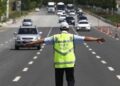İzmir açıklarında 136 düzensiz göçmen kurtarıldı