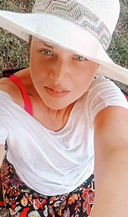 kulaklarini-yapistiriciyla-yapistirmisti-iste-16284809_2286_m Kulaklarını yapıştırıcıyla yapıştırmıştı! İşte güzelliği ile bir döneme damga vuran Doğa Bekleriz son hali