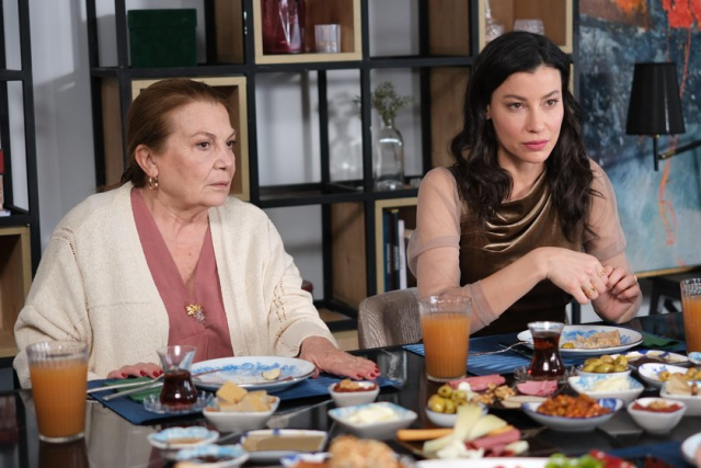 mujde-uzman-kizilcik-serbeti-dizisinden-16242645_7177_m Müjde Uzman, Kızılcık Şerbeti dizisinden ayrıldığı iddiasını yalanladı