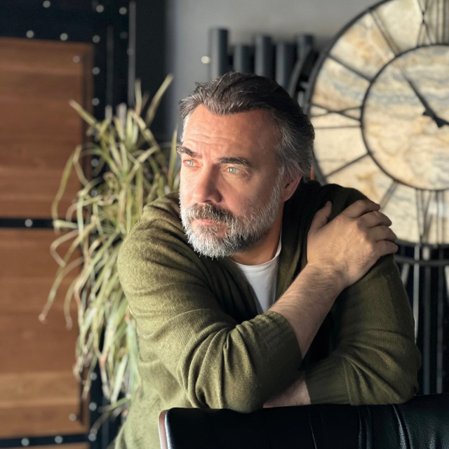 oktay-kaynarca-telefon-numarasinin-izinsiz-16236273_5571_m Oktay Kaynarca, telefon numarasının izinsiz verilmesine tepki gösterdi