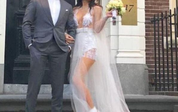 Sinan Akçıl'dan eski eşi Burcu Kıratlı'nın gelinliğiyle ilgili itiraf: Muhafazakar biriyim, gelinlikten rahatsız oldum