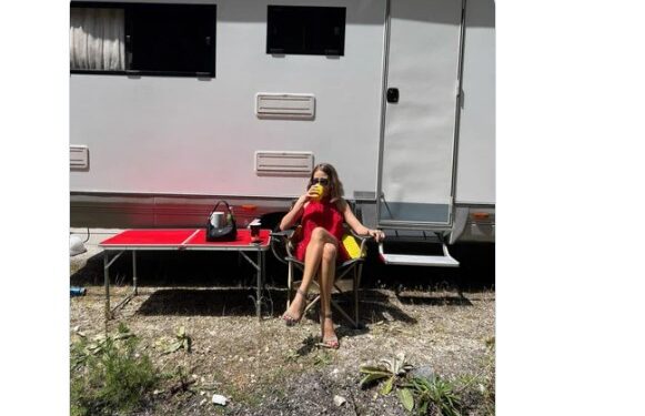 Tanju Özcan, 'Bolu'yu seviyorum' diyen Serenay Sarıkaya'yı seslendi: Sizi davet ediyorum, gazozumuz meşhurdur