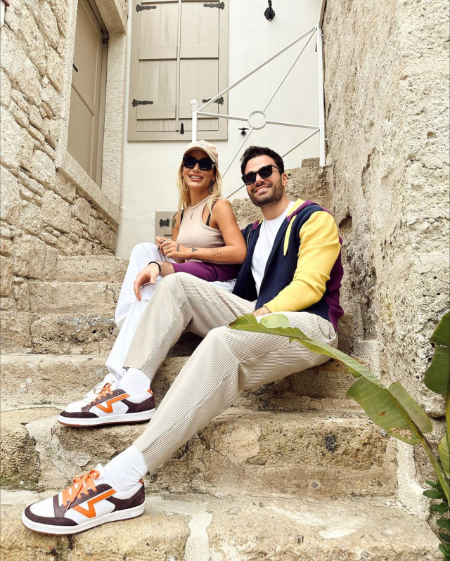 unlu-sarkici-irem-derici-ve-atakan-isiktan-ayrildi-16309574_8875_m Ünlü şarkıcı İrem Derici ve Atakan Işıktan ayrıldı