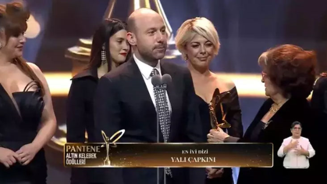 49-altin-kelebek-odulleri-sahiplerini-buluyor-16592404_1406_m 49. Altın Kelebek Ödülleri sahiplerini buluyor