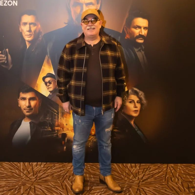 erdal-besikcioglu-kiziyla-ankara-oyun-havasiyla-16600519_8266_m Erdal Beşikçioğlu, kızıyla Ankara oyun havasıyla göbek attı