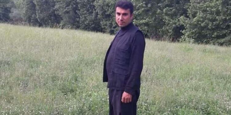 Erzincan’da 2 otomobil çarpıştı, 7 kişi yaralandı