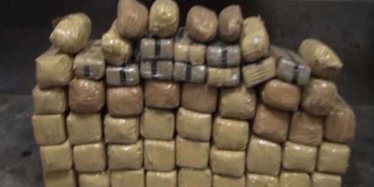 İstanbul’da köprüler Serebral Palsi’ye dikkat çekilmesi için yeşile büründü