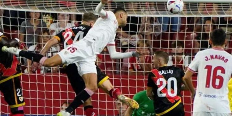 Olivier Giroud kaleye geçti… Milan 3 puana uzandı!