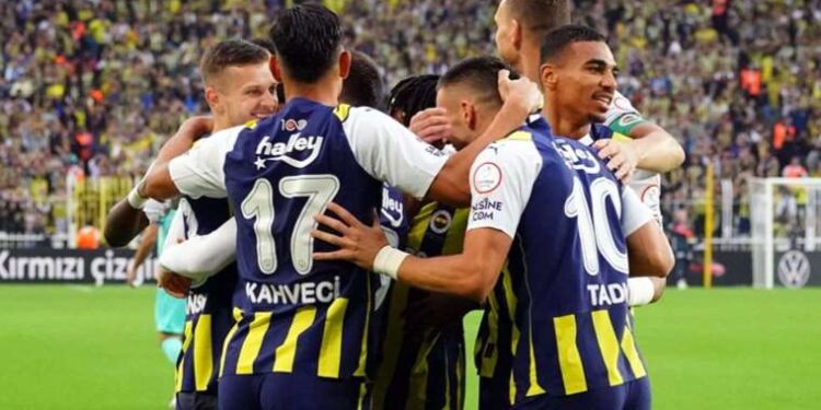 Las Vegas’ta fındık büyüklüğünde dolu yağdı