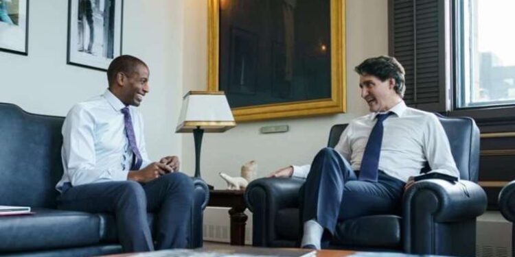 Son dakika… Bakan Koca’dan ‘Eris varyantı’ açıklaması: Toplu aşılama olacak mı?