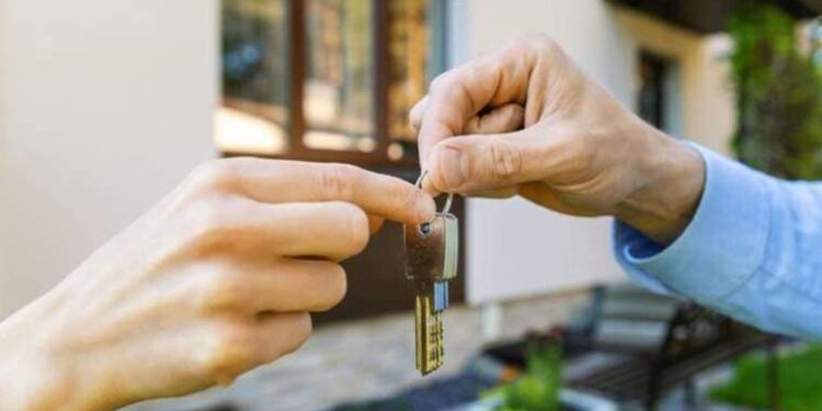 Koruyucu ailesini eve kilitleyip kaybolmuştu… 14 yaşındaki çocuk bulundu!