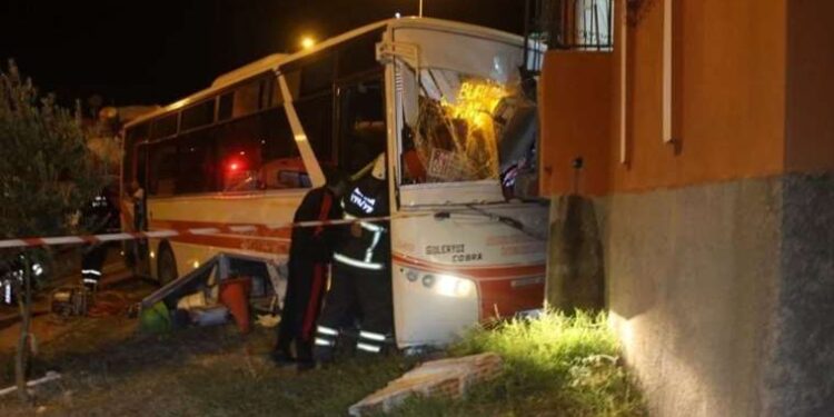 Bandırma Kitap Günleri cumhuriyet coşkusuyla başladı