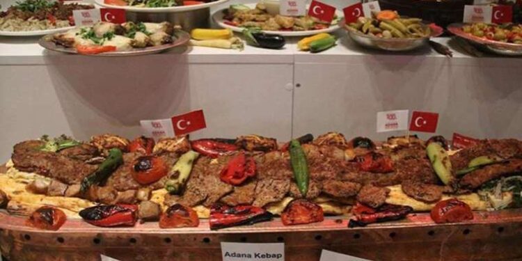 Tunç Soyer, Roman dernekleriyle işbirliği protokolü imzaladı