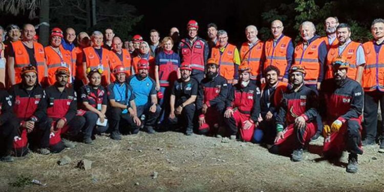 “Müziğin Dili Kadının Sesiyle Bir Ankara Hikayesi” seyirci ile buluşmaya hazırlanıyor