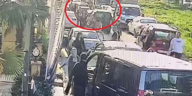 Bursa’da 111 şüpheliye gözaltı: Yorganların arasında yakalandı