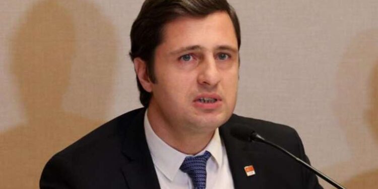 Kocaeli’nde eğlence mekanında ‘silahlı’ kavga