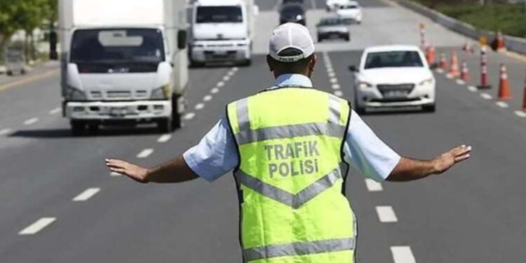 Nobel 2023 Barış Ödülü kadın hakları savunucusu Nergis Mohammadi’ye