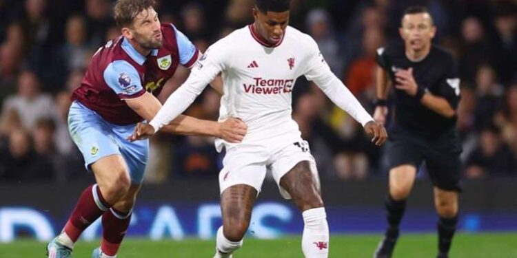 Beton mikserleri çarpıştı: 1 ölü, 1 yaralı