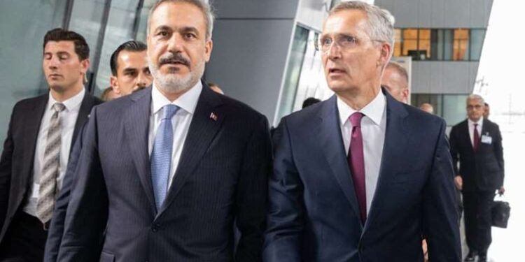 Sağlıkçılar yemekleri boykot etti: Sağlıklı yemek hakkımız!