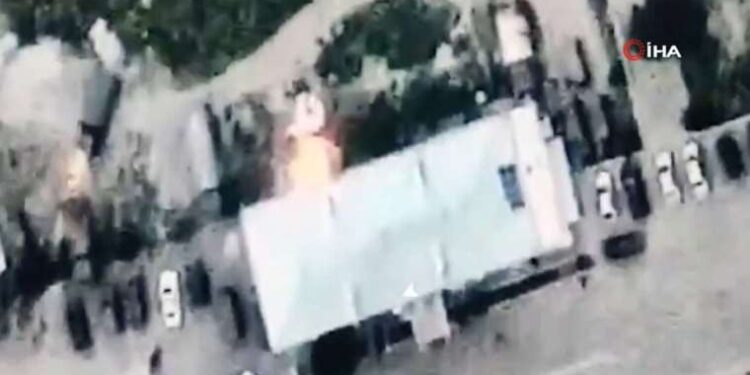 Yandaş gazeteci Yakışıklı’nın hedefinde bu kez de Mustafa Sandal ve Tarkan var