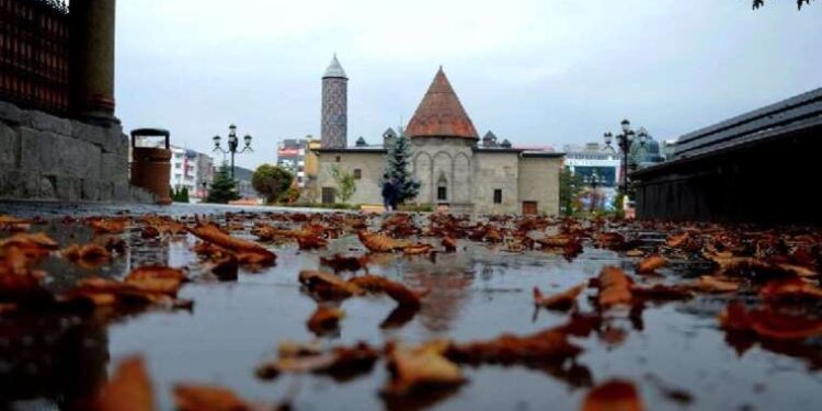 Son dakika… Dışişleri Bakanı Hakan Fidan’dan Ankara’daki saldırıyla ilgili açıklama: ‘İki teröristin Suriye’den geldiği tespit edildi’