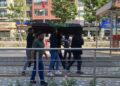 Ermeniler ayrıldıkları evlerini toplu halde ateşe veriyor
