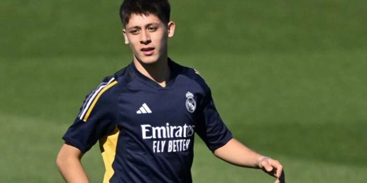 Uçurumdan düştü: 5 gün sadece su içerek hayata tutundu!