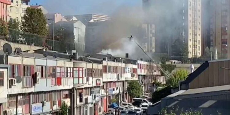 Yunanistan’da yeni çalışma yasa tasarısı protesto edildi