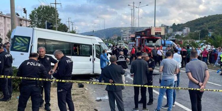 Konut mağdurlarından suç duyurusu: ‘Kimi emeklilik parasını, kimi hayatını kaybetti’