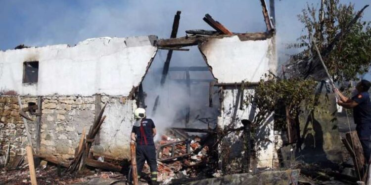 Son dakika… Yol ortasında ölüme terk etmişti: Bisikletli Doğanay Güzelgün’e çarpan sürücü teslim oldu