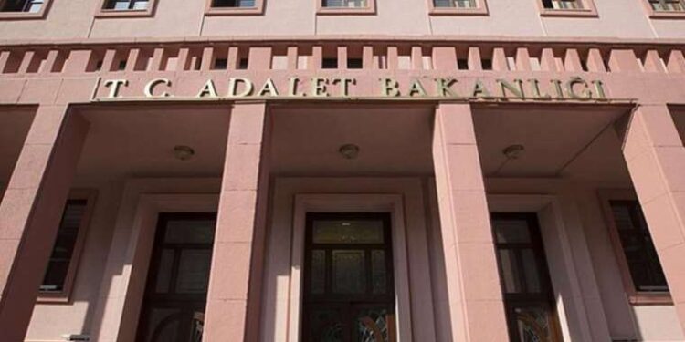 Renault Clio fiyatları açıklandı: Başlangıç fiyatı tahminlerin altında!