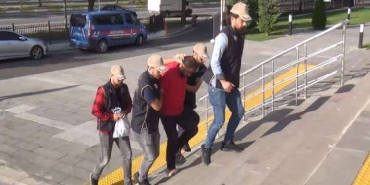 Aracın çarptığı 5 yaşındaki Ecrinnur son yolculuğuna uğurlandı