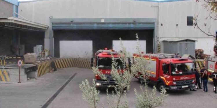 İçinde yüzdü, ağzına alıp tükürdü… Fıstık deposundaki görüntüler tepki topladı