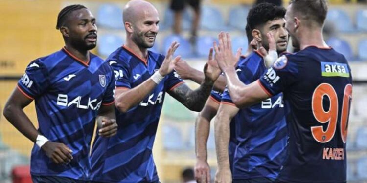 Alanya’da orman yangını! Havadan ve karadan müdahale sürüyor