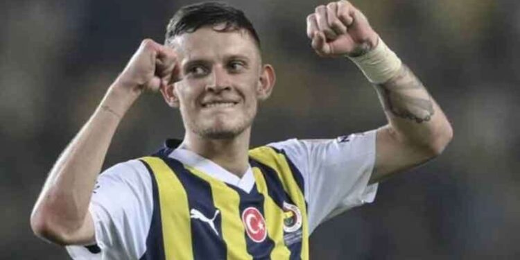 Şişli’de sele kapılan kadın kurtarıldı