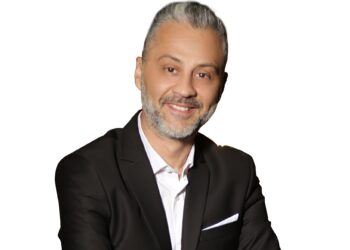 Ümit Öner Siyasete Atıldı