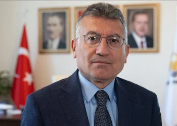 AK Parti'den Emeklilik Yaşıyla İlgili Açıklama