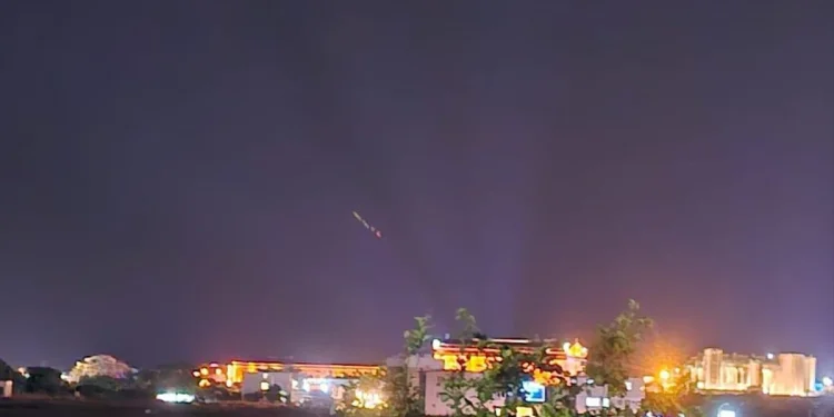 İran'ın İsrail'e Fırlattığı Füzeler Türkiye'den İzlendi