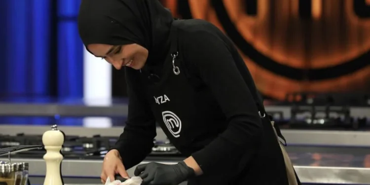 MasterChef Beyza: 'O Ünlüyle Mesajlaşıyorum