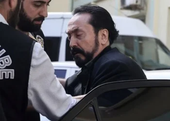 Adnan Oktar: İsrail'i 15 Günde Durdururum