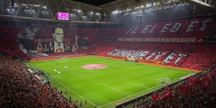 Millilerin Türkiye-Macaristan Maçı Ali Sami Yen’de