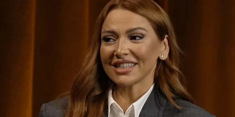 Demet Akalın ve Ebru Gündeş Buluştu: "En Özlenenle"