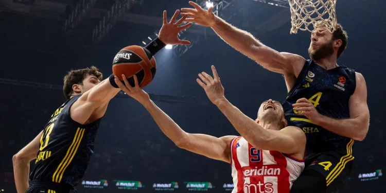 Fenerbahçe, Kızılyıldız'ı deplasmanda mağlup etti