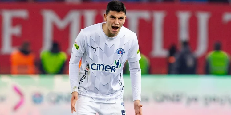 Kasımpaşa, Yasin Özcan’ı Aston Villa’ya sattı